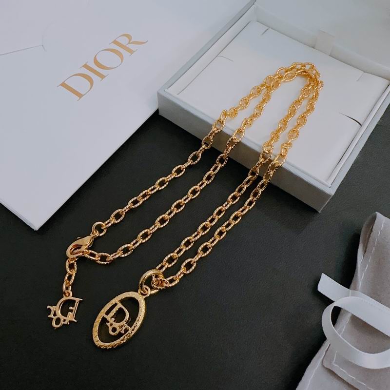 Dior Necklace 04lyr257 (1)